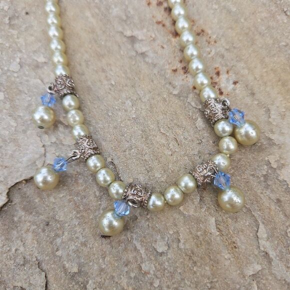Costume Pearl Necklace Faceted Blue  'Crystals' PROM, DANCE, WEDDING, GIRLS PLAY - Picture 2 of 4